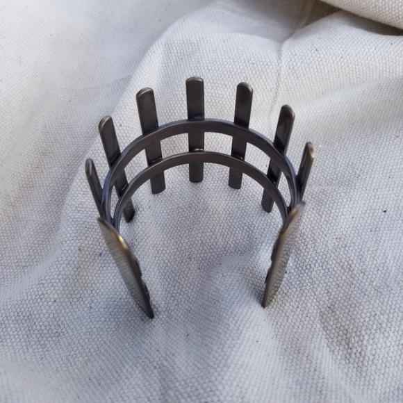 Modern sculpture cuff bracelet solid brass - Picture 3 of 4